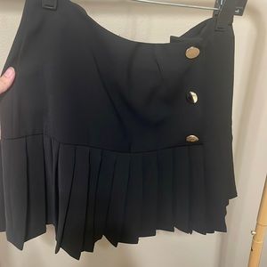 Zara pleated skirt medium